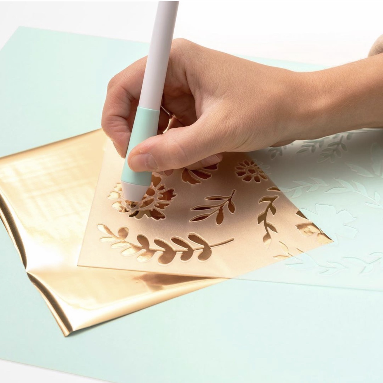 How to Use Foil Quill Freehand Pens and Magnetic Mat Together - Silhouette  School